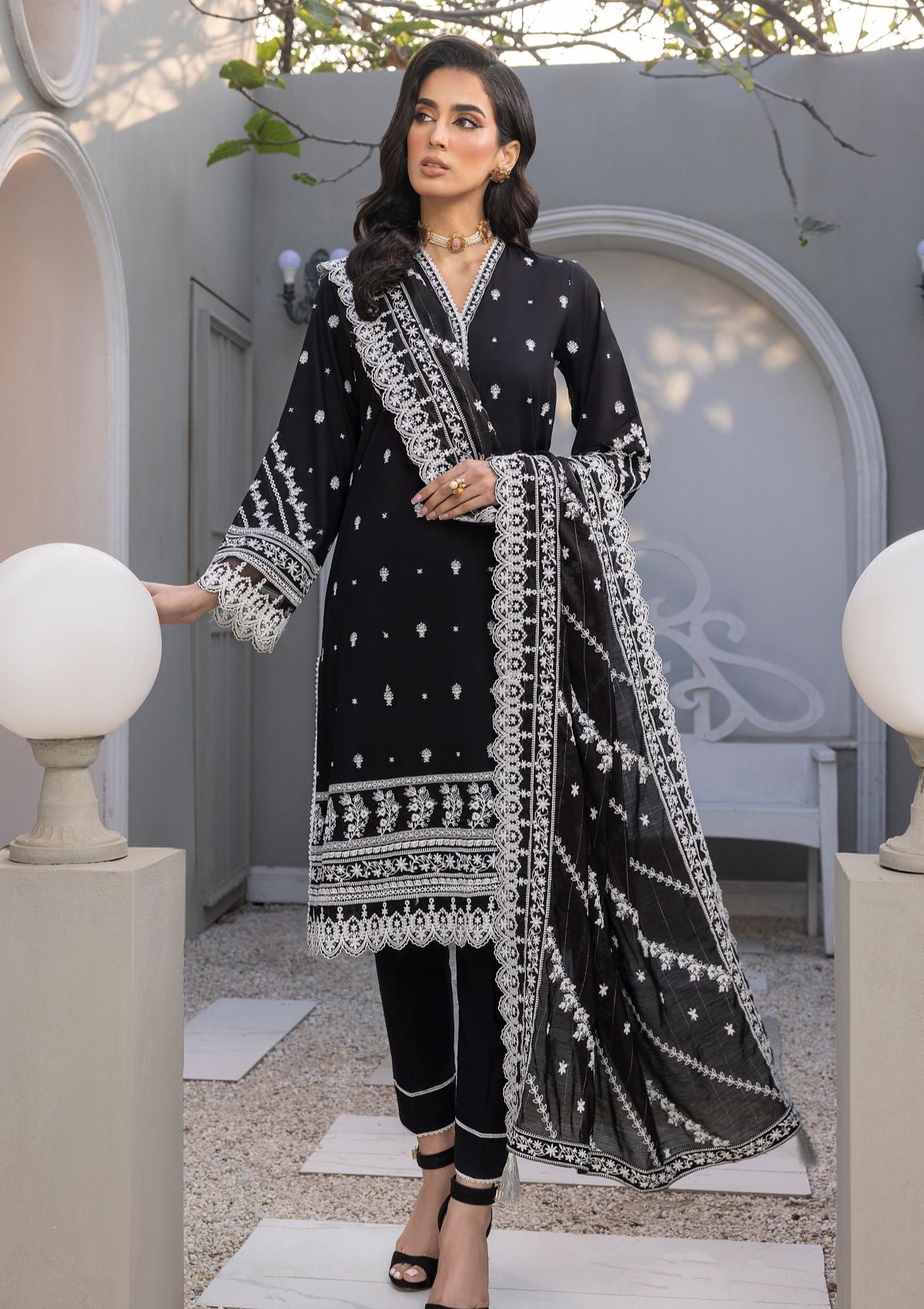 Lawn Collection  - Lakhany - Embroidered - Eid Edition - LG-AM-0061