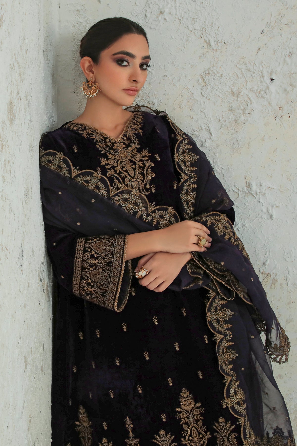 EMBROIDERED VELVET UF-239