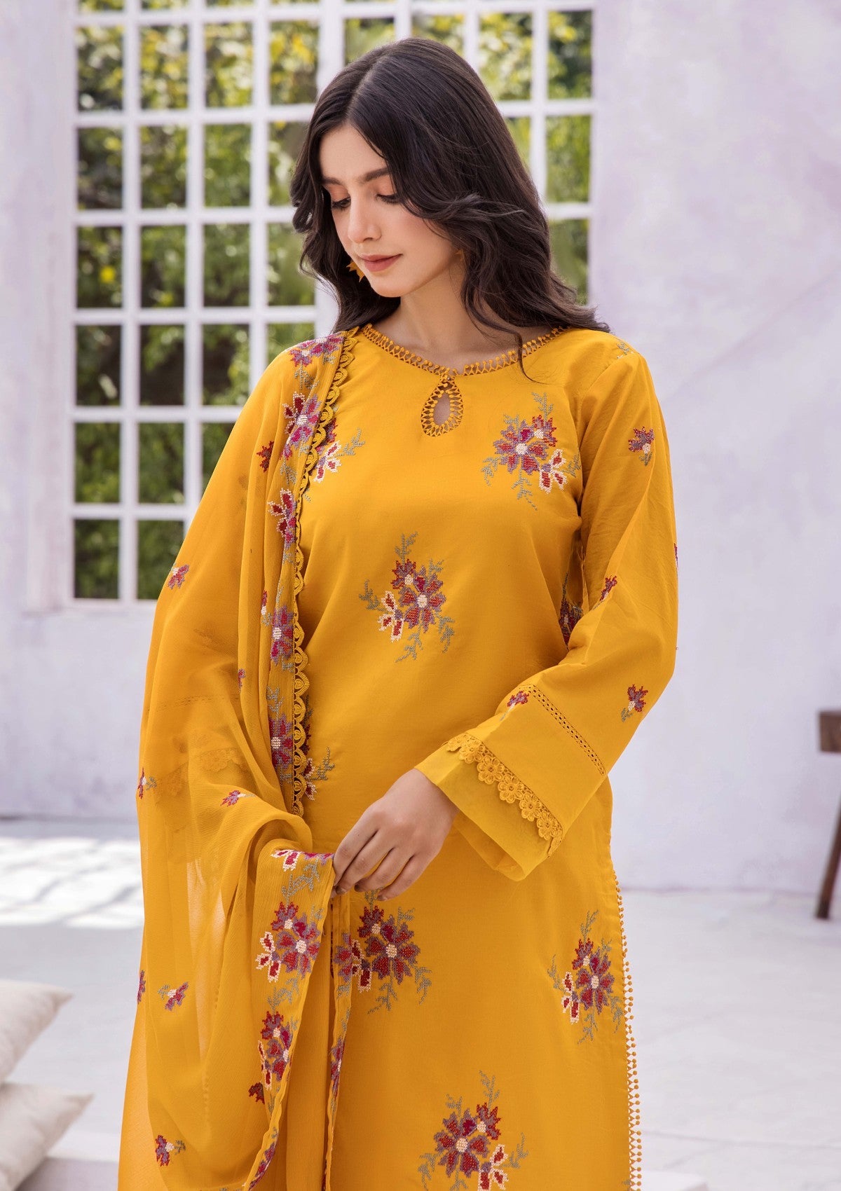 Lawn - Humdum - Lilly - HL25#07