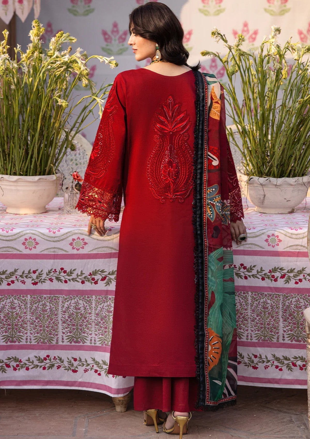 Lawn - Mahnur - Husn e Jahan - MHJ#03 - Elena