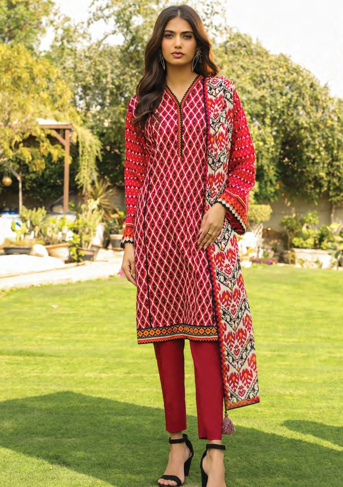 Lawn Collection - Lakhany - Komal Prints - LG-SR-0176-A