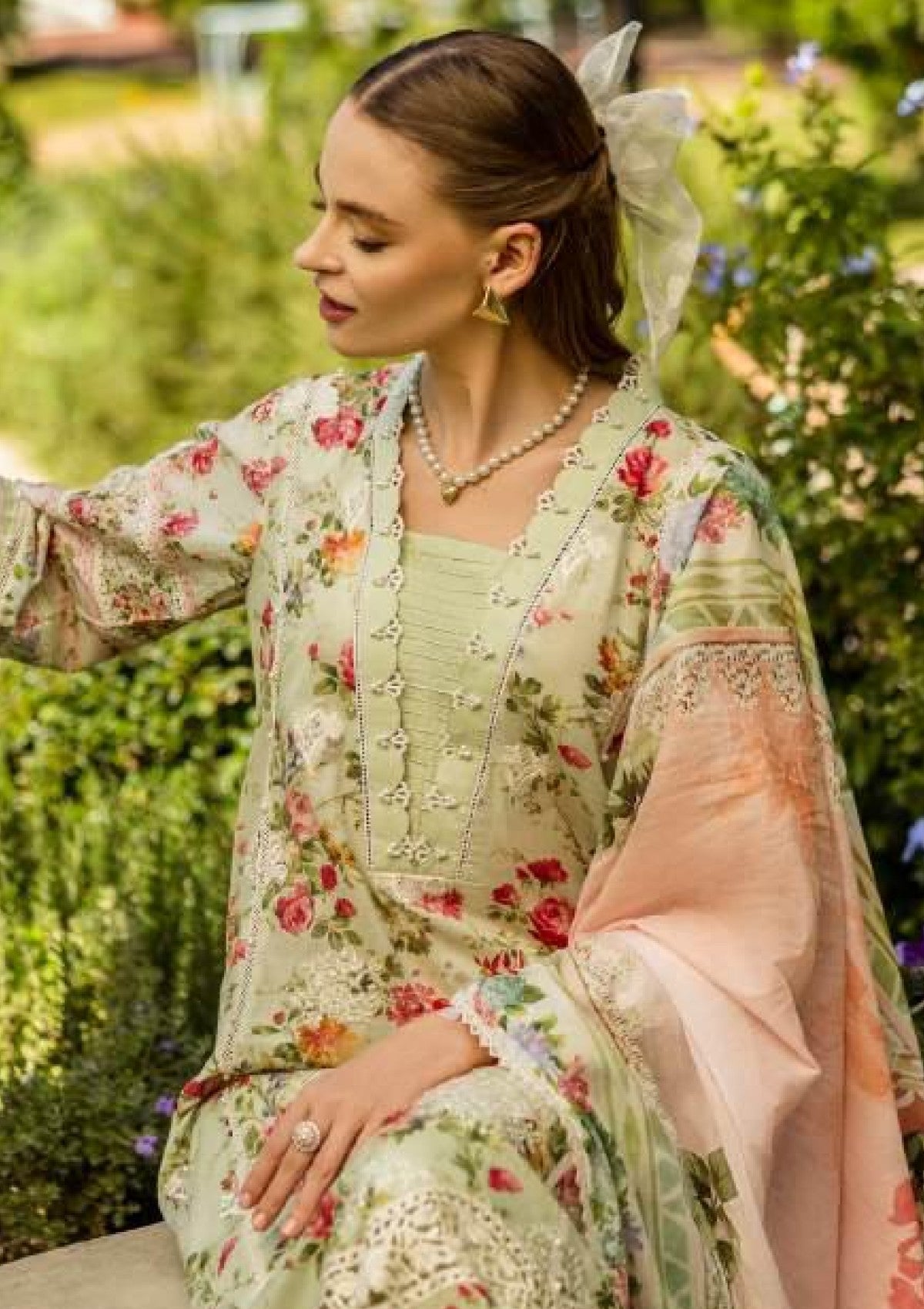 Lawn - Elaf Premium - Print Chikankari 25 - ELK-04A DEAR PARADISE
