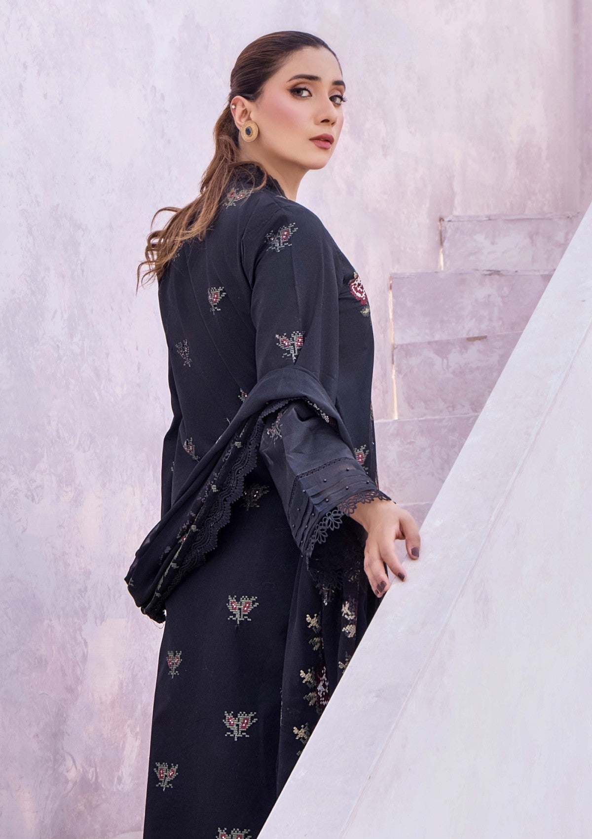 Lawn - Humdum - Lilly - HL25#06