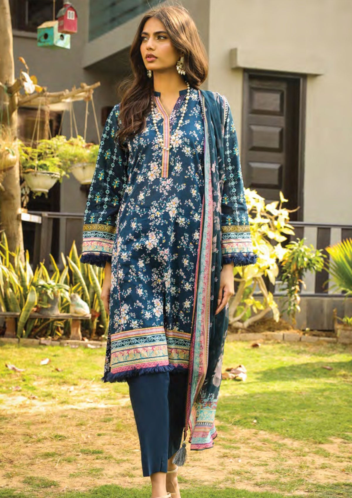 Lawn Collection - Lakhany - Komal Prints - LG-IZ-0088-B