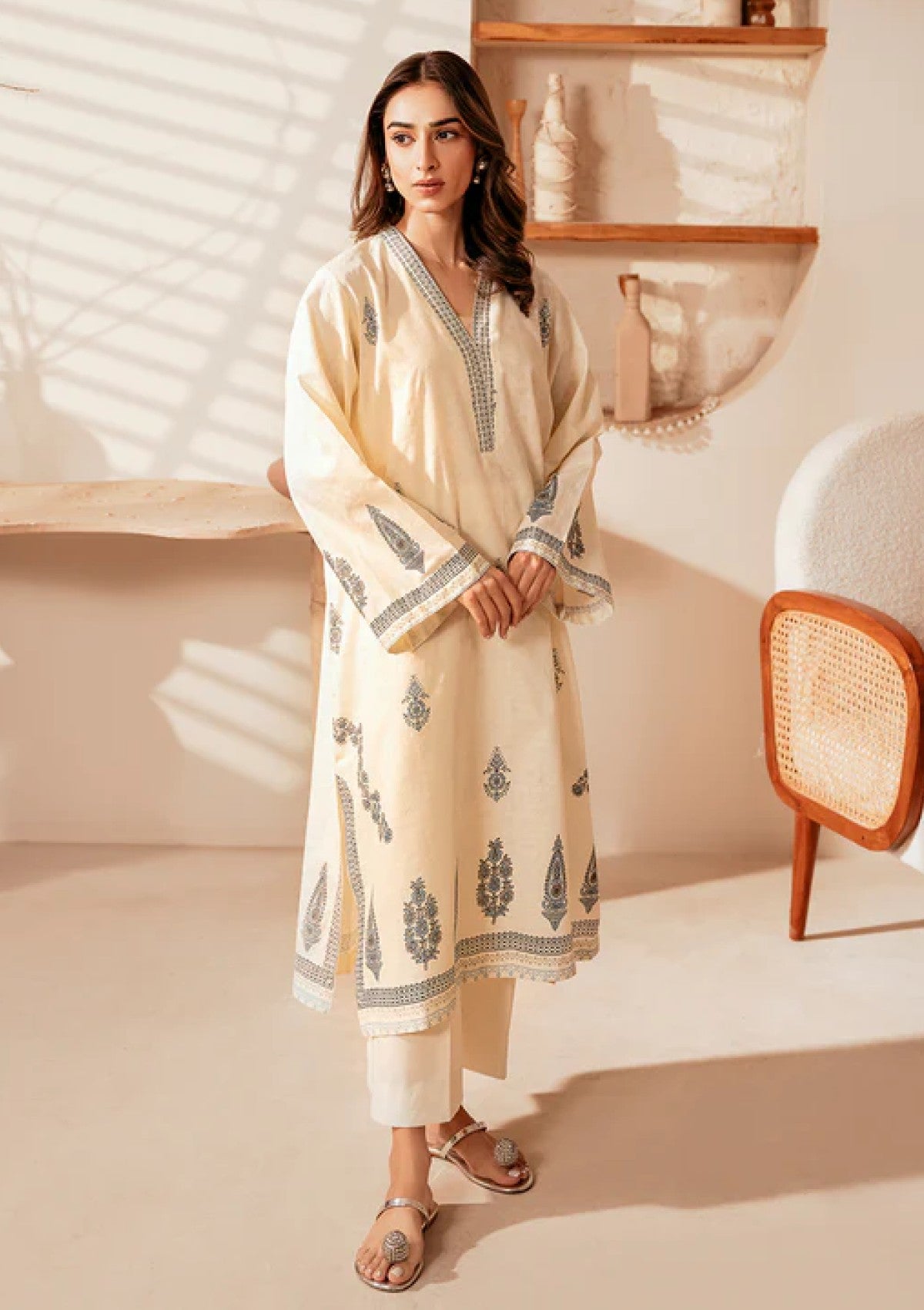 Pret Collection - Cinq - Verve 25 - Moonstone
