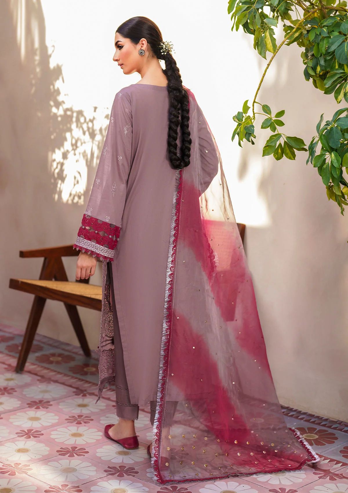 Lawn Collection - Nureh - Dhoop Kinaray 24 - NLB#139