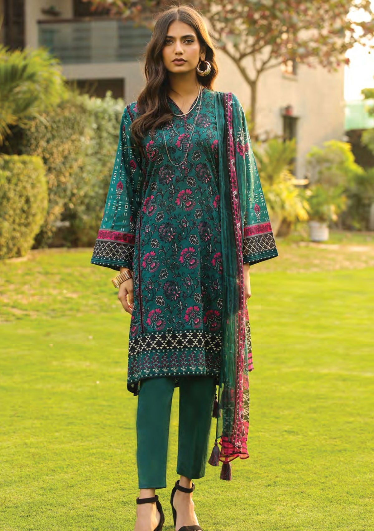 Lawn Collection - Lakhany - Komal Prints - LG-AM-0088-A