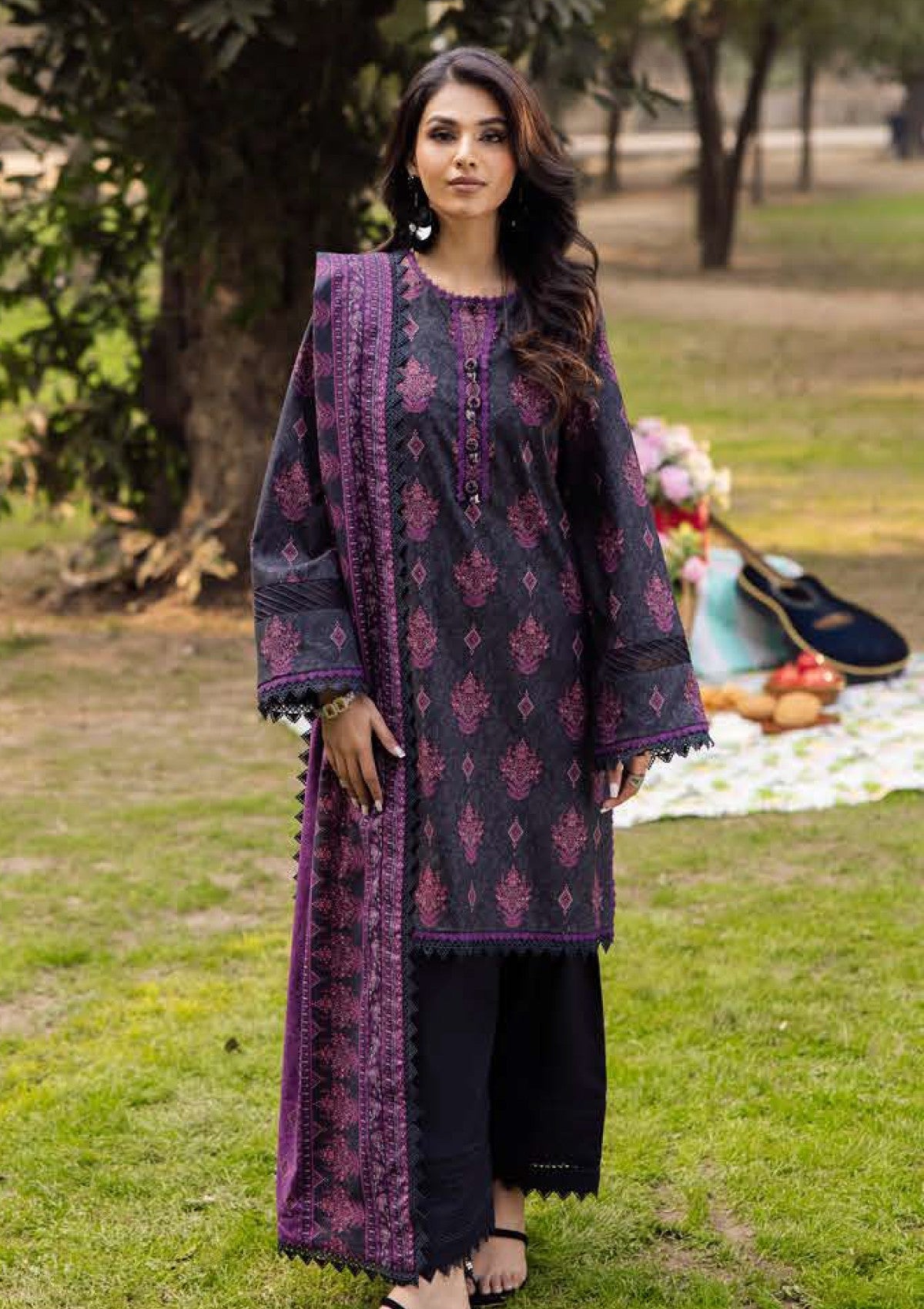 Lawn - Asim Jofa - Essential 25 - Vol-04 - AJUBJ-24
