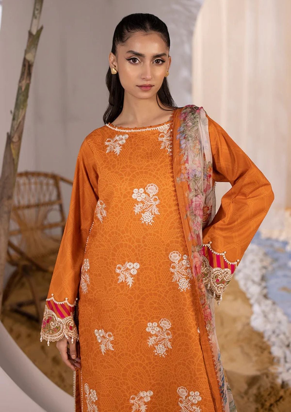 lawn-collection-ellena-summer-unstitched-24-eas-l3-08-09