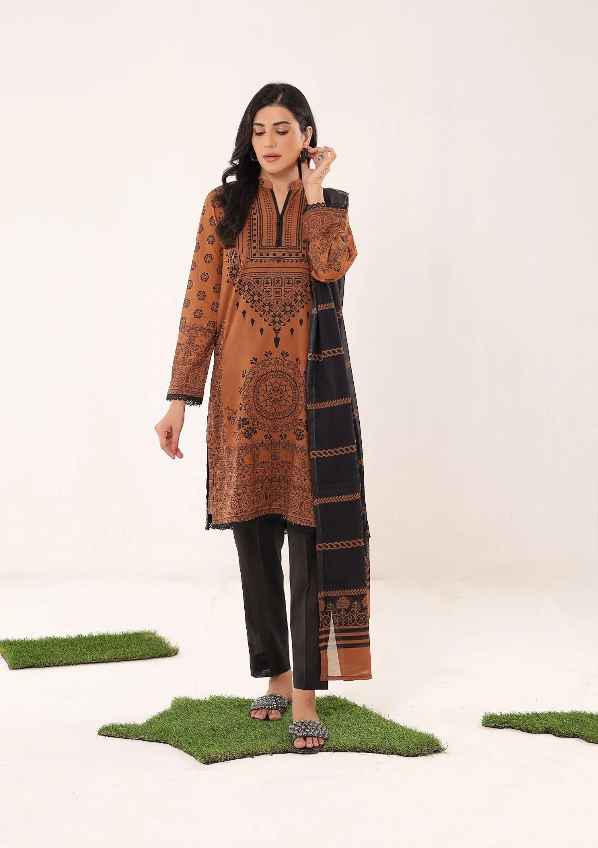 Lawn Collection - Keysha - Summer Bloom - Vol 04 - KS-SS-24-37