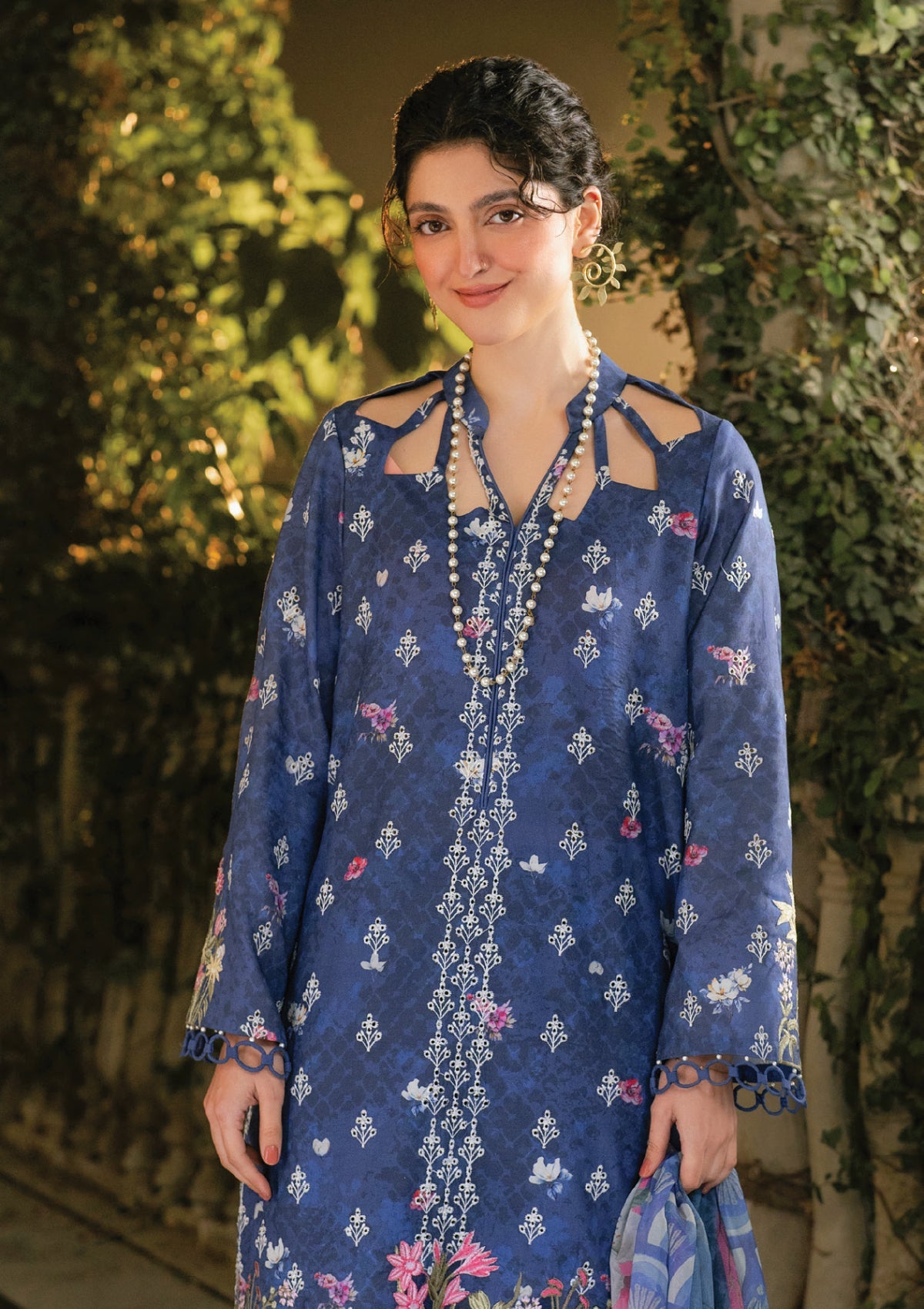 Lawn - Asifa & Nabeel - Gulkari 25 - GKL-05 - Azure Whisper
